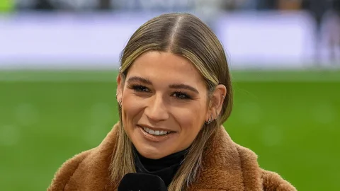 Jana Wosnitza Größe – Wie groß ist die bekannte Sportmoderatorin wirklich? jana wosnitza größe